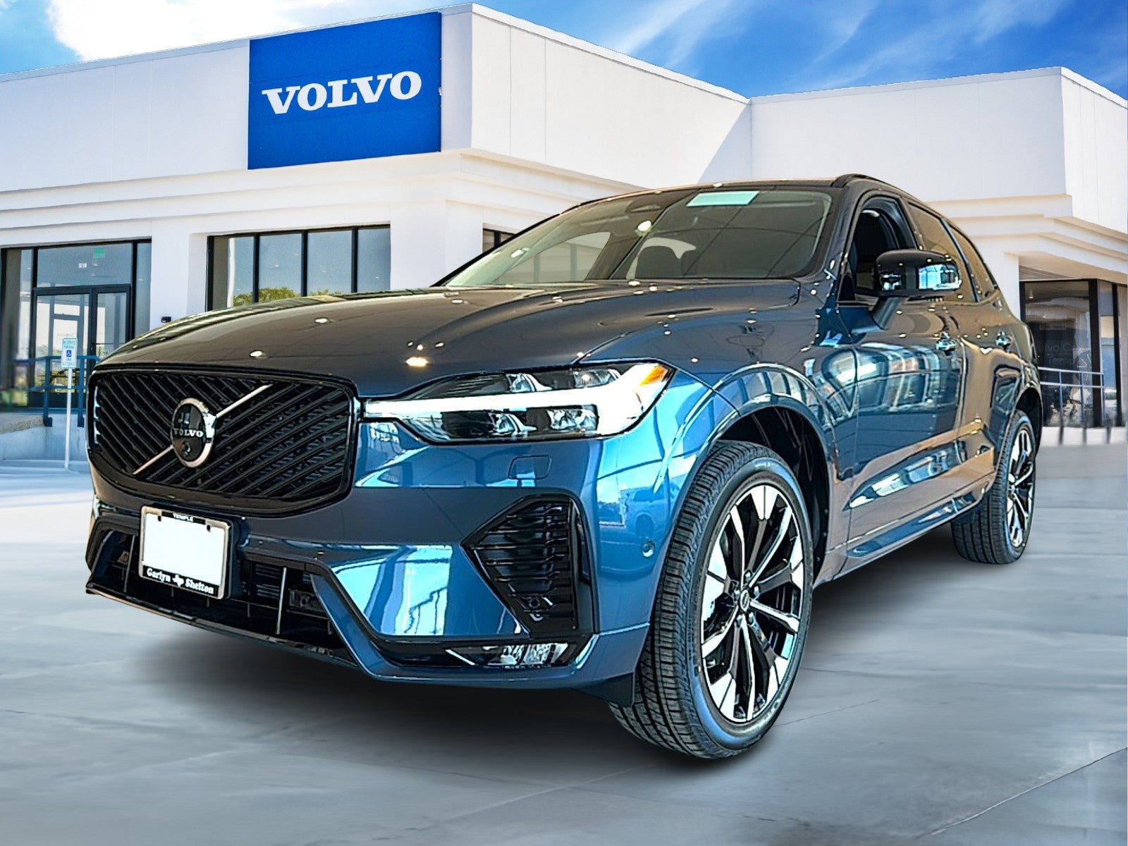 2027 Volvo XC60 Plus