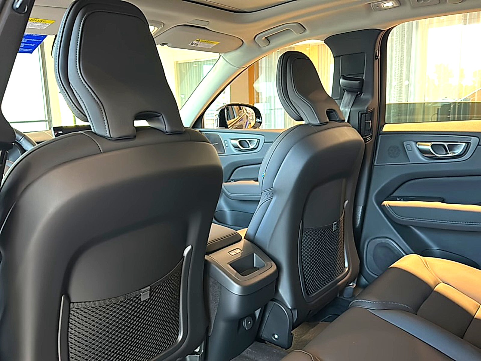 2027 Volvo XC60 Plus