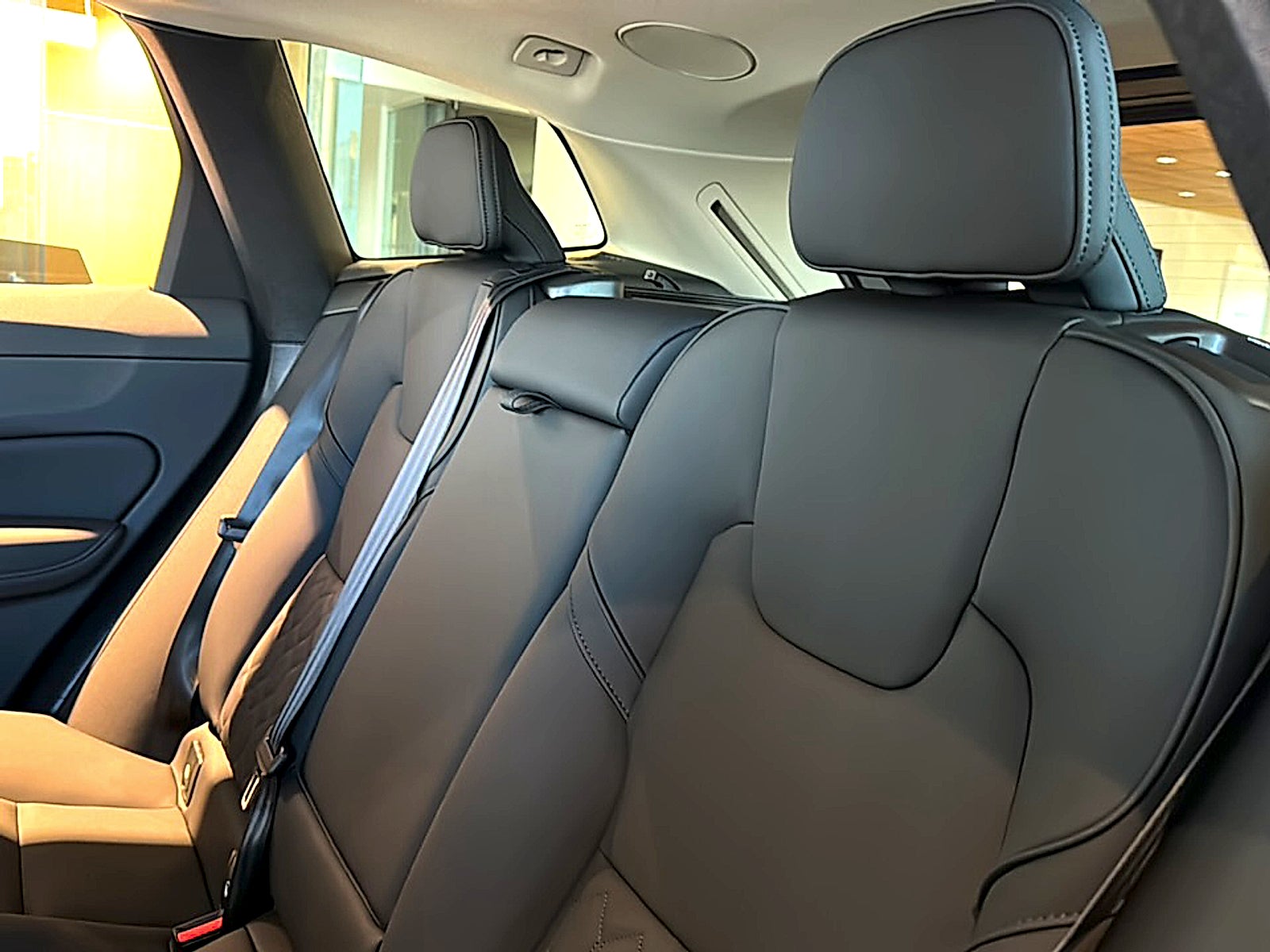 2027 Volvo XC60 Plus