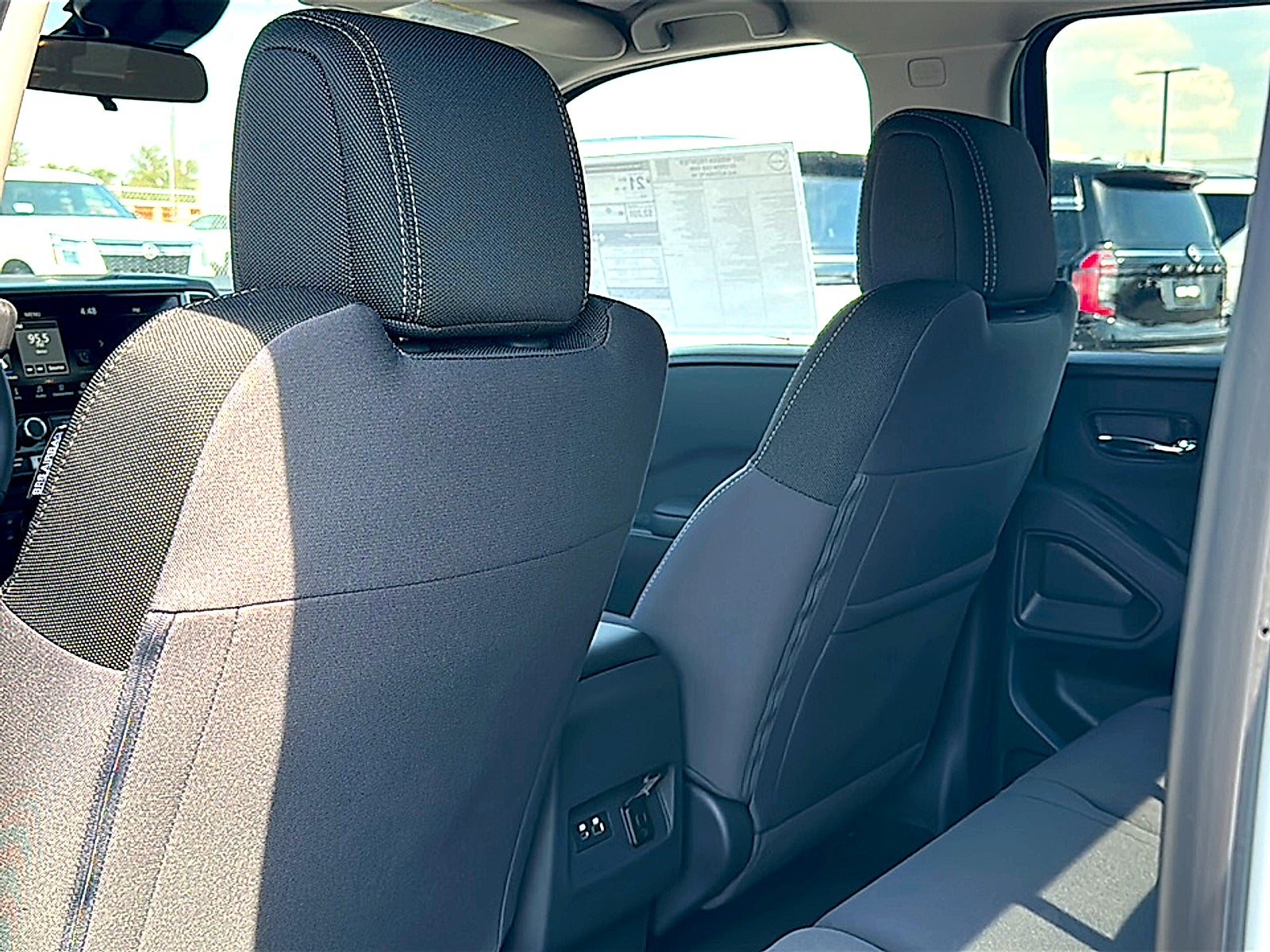 2027 Nissan Frontier Crew Cab SV