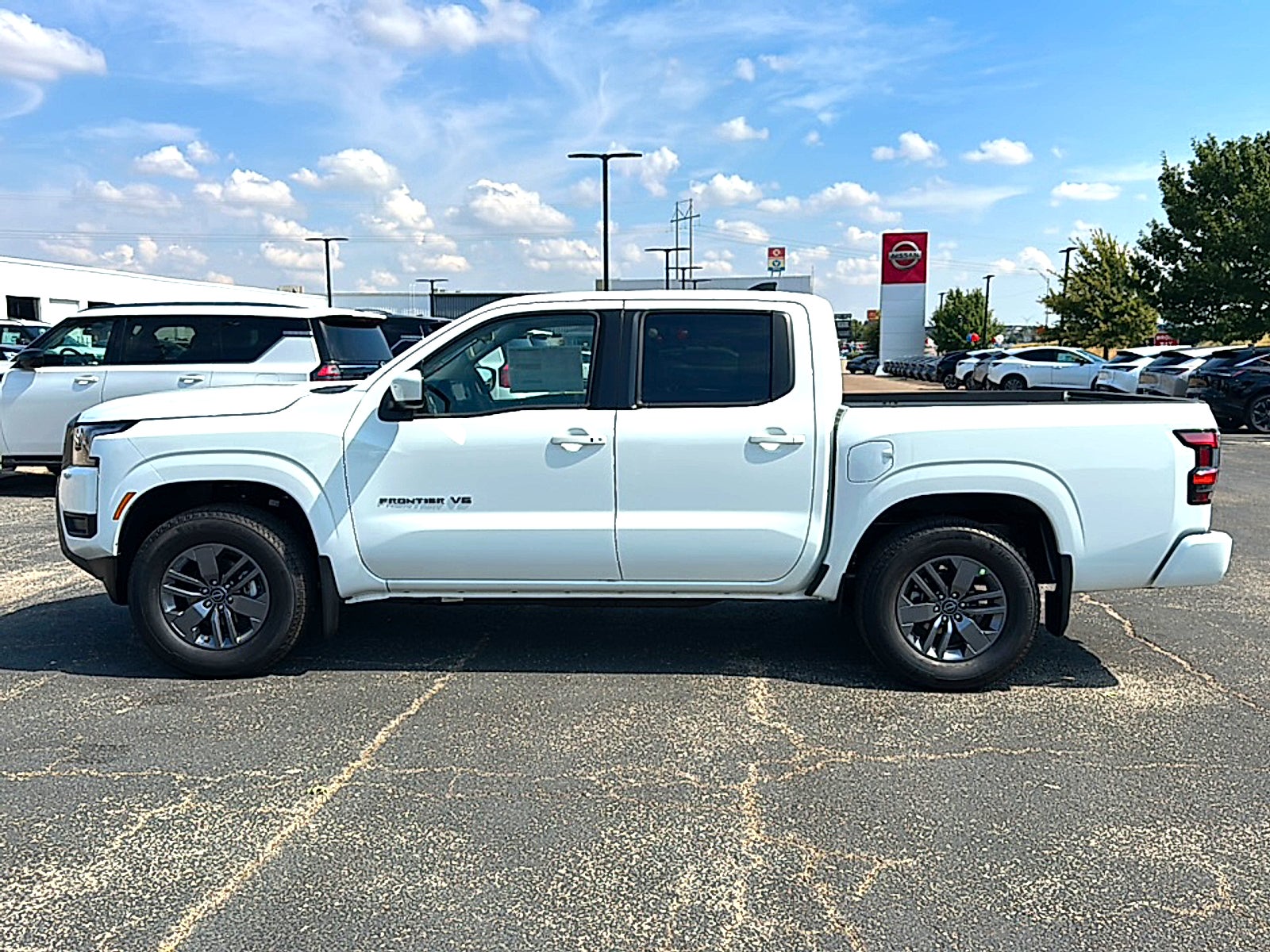 2027 Nissan Frontier Crew Cab SV