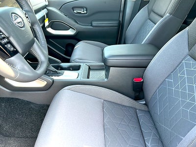2027 Nissan Frontier Crew Cab SV