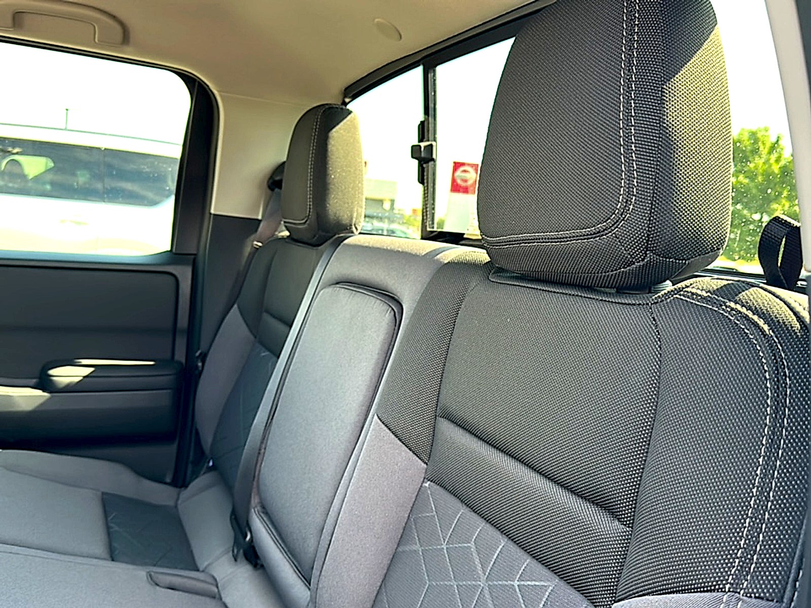 2027 Nissan Frontier Crew Cab SV