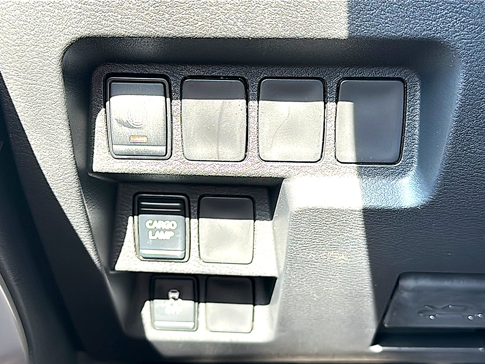 2027 Nissan Frontier Crew Cab SV