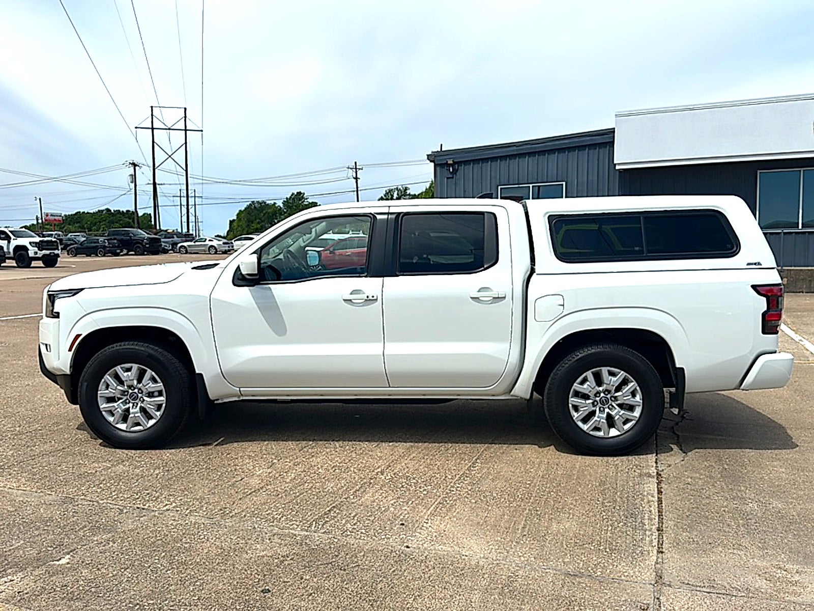 2024 Nissan Frontier Crew Cab SV 4x2