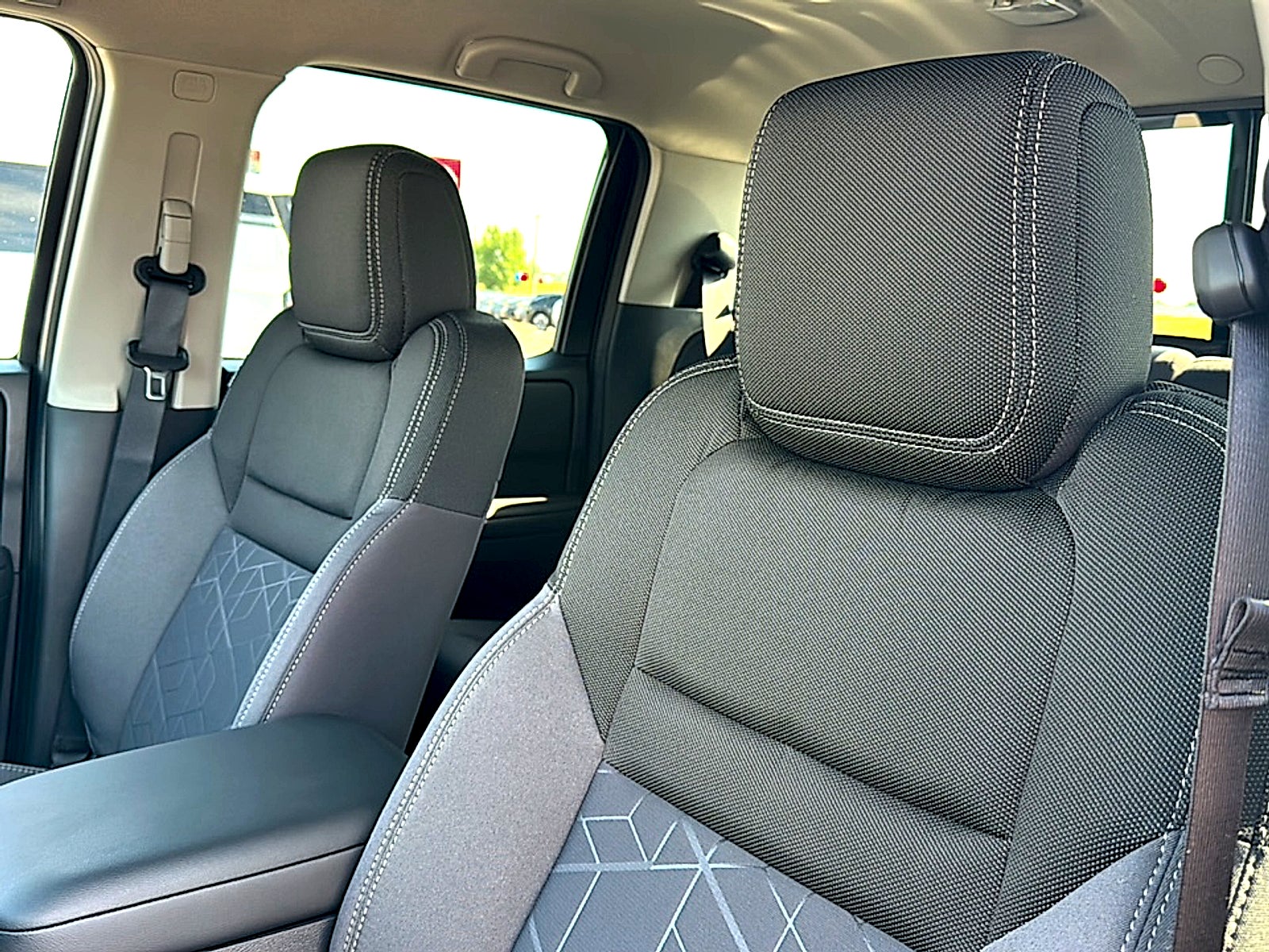 2027 Nissan Frontier Crew Cab SV