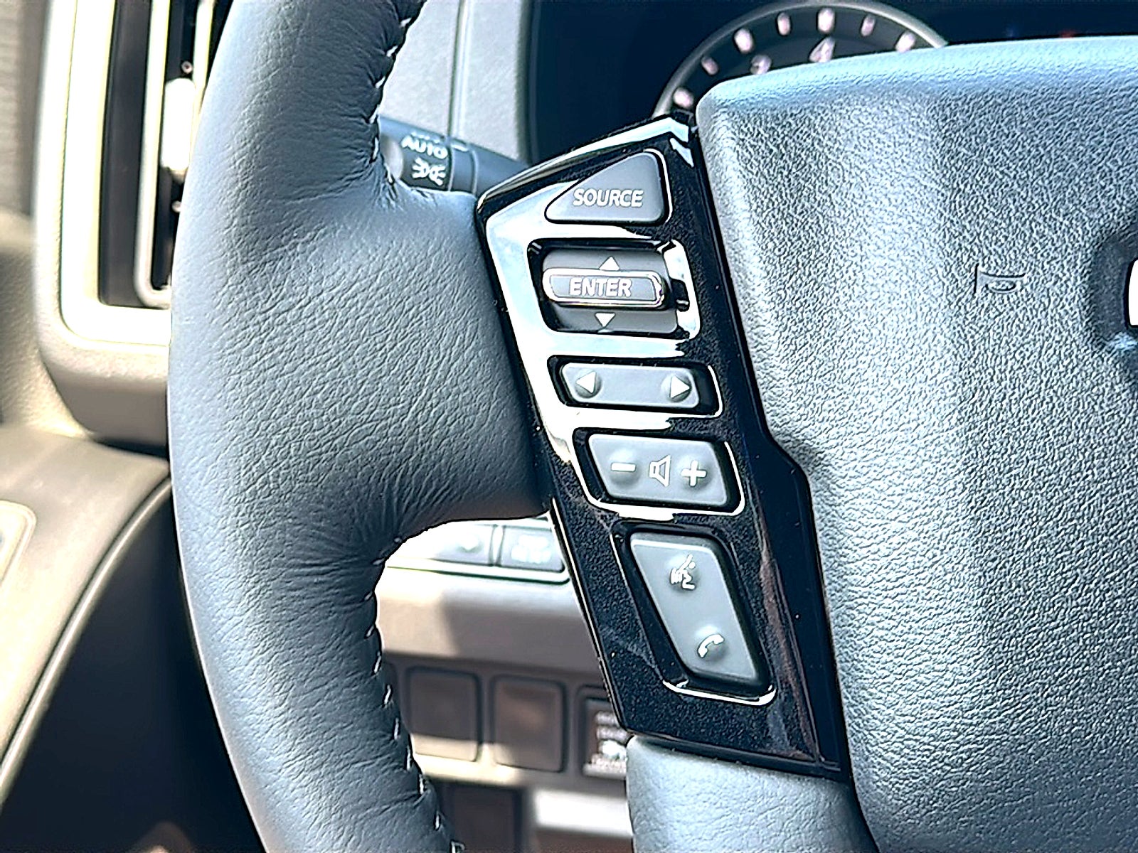 2027 Nissan Frontier Crew Cab SV