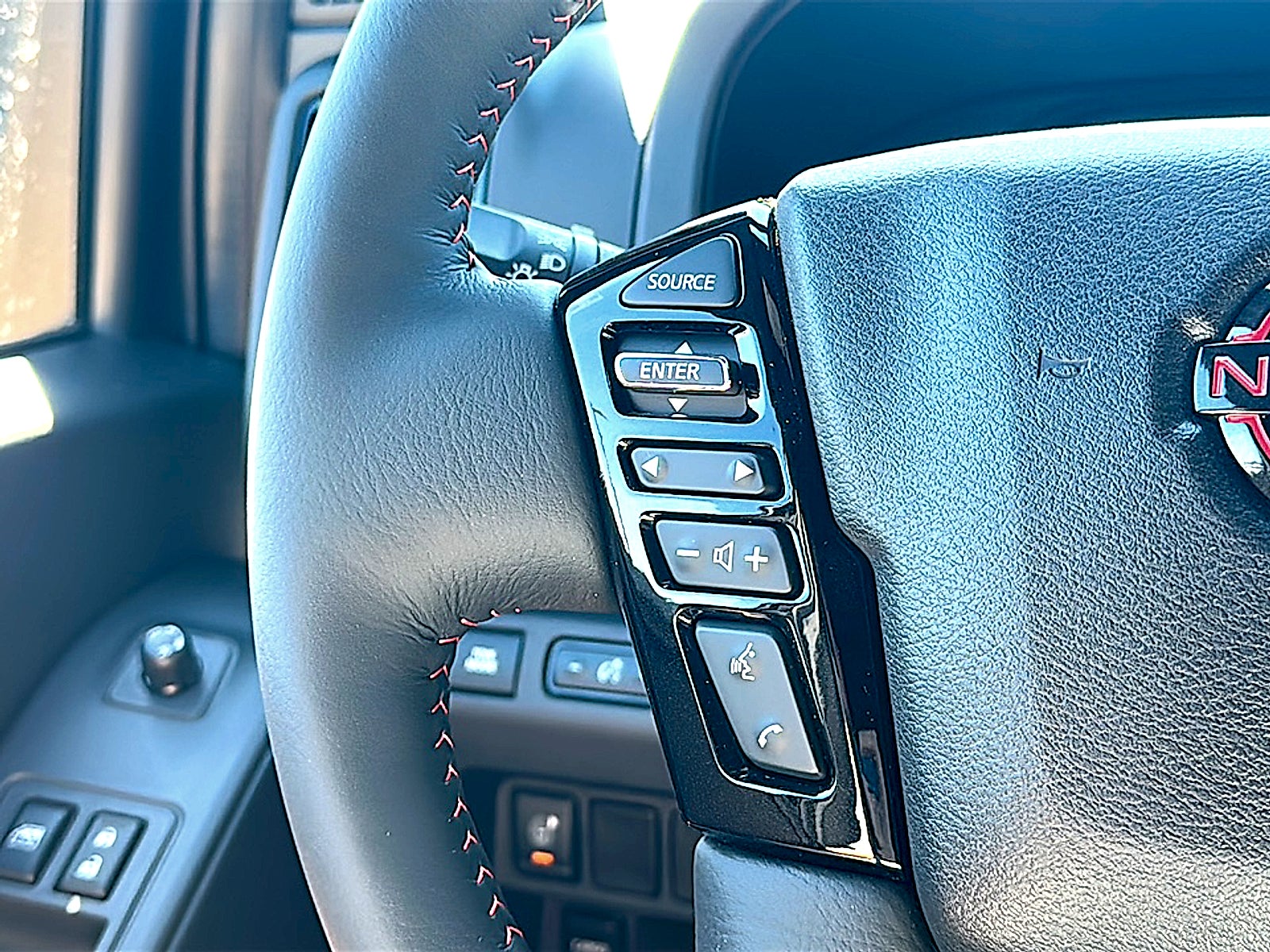 2026 Nissan Frontier Crew Cab PRO-4X® Long Bed