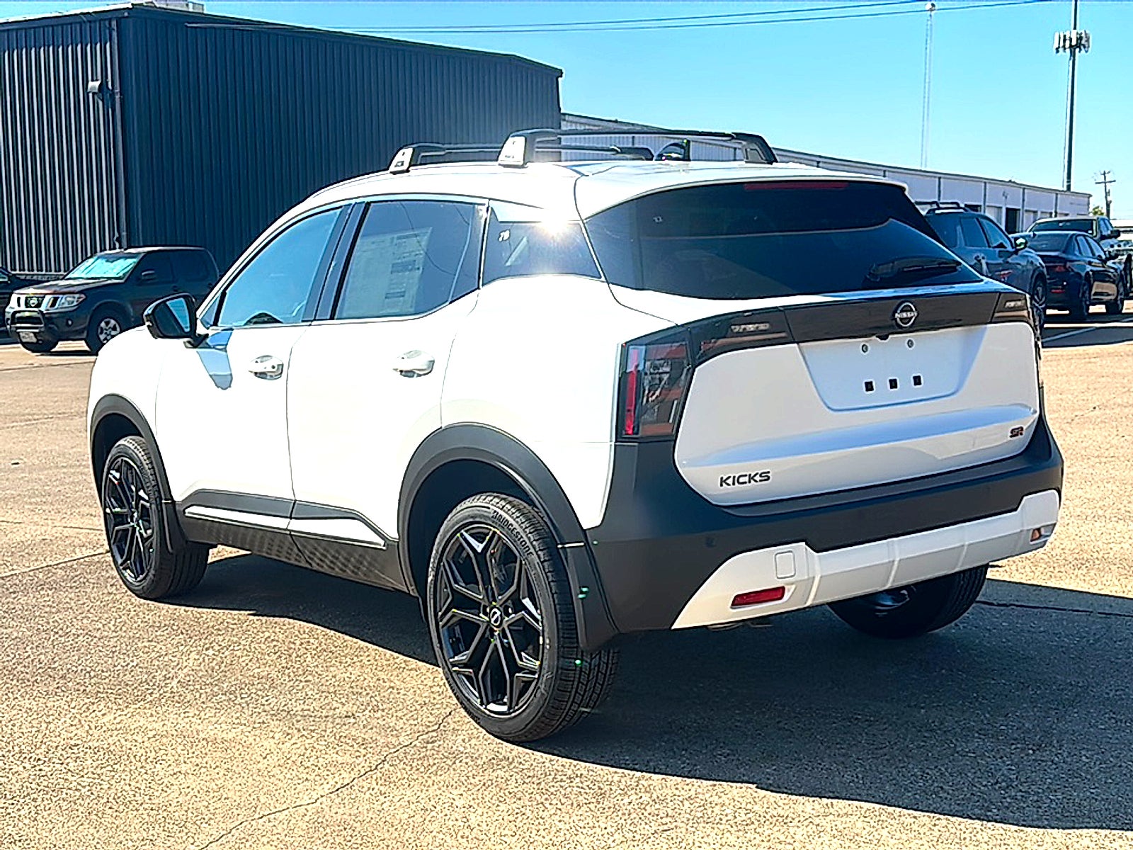 2026 Nissan Kicks SR