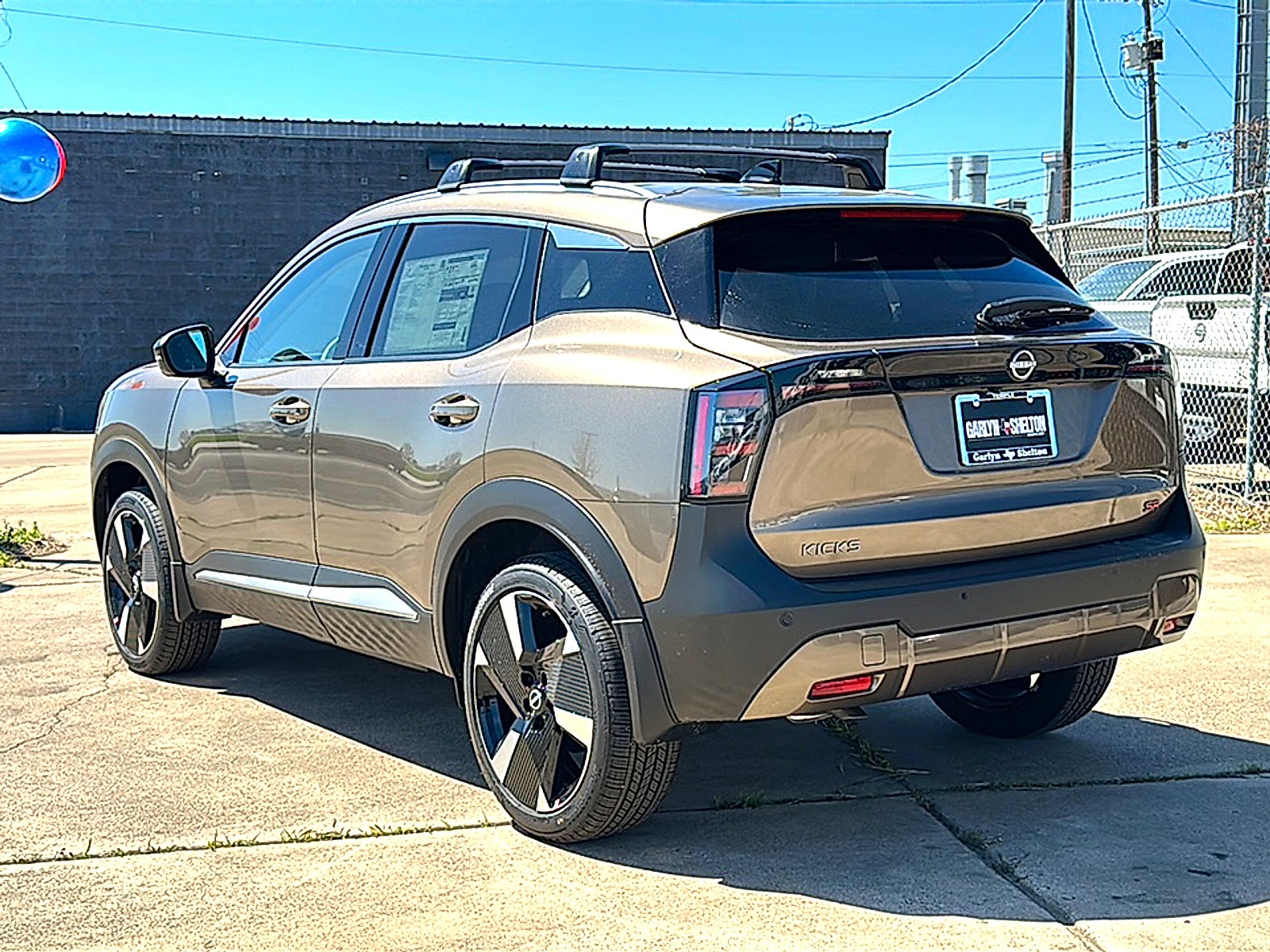 2026 Nissan Kicks SR