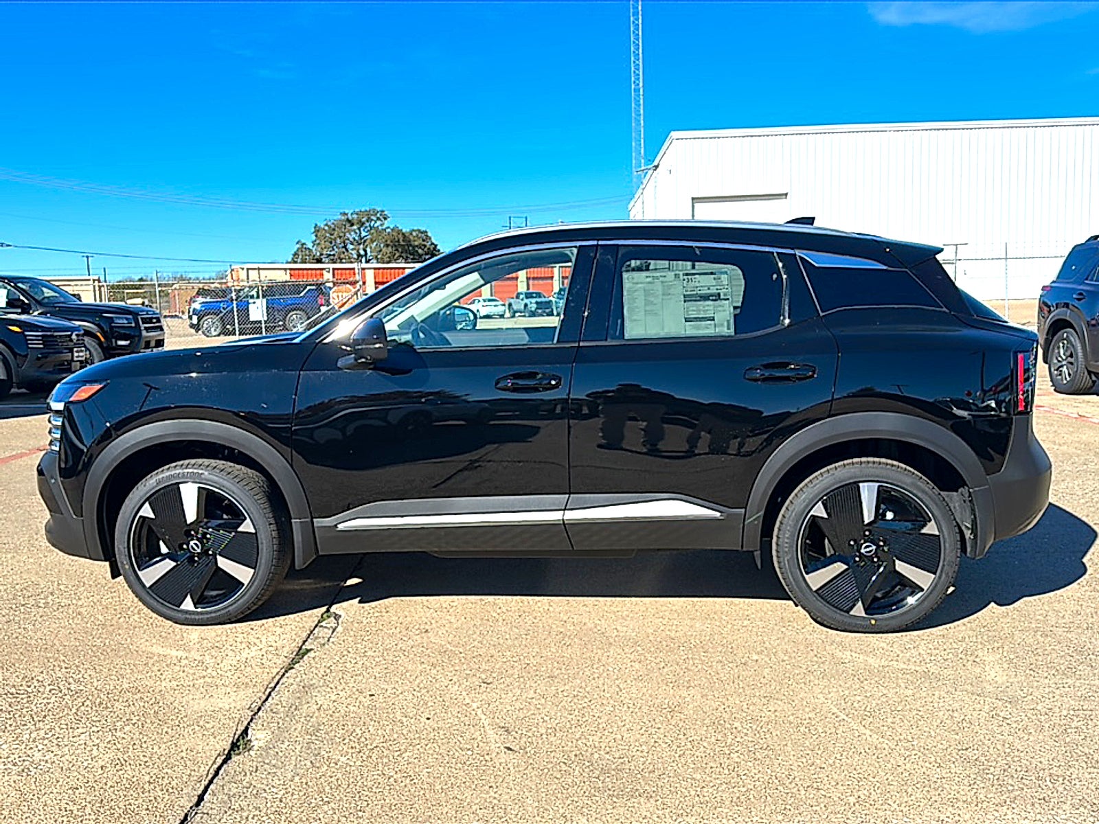 2026 Nissan Kicks SR