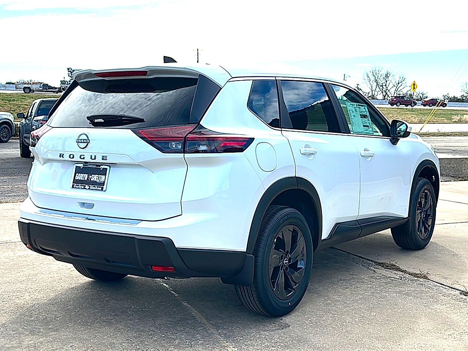 2026 Nissan Rogue SV