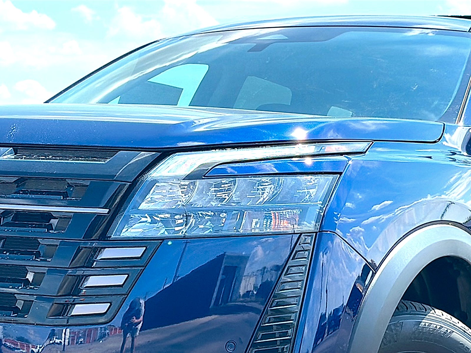 2026 Nissan Pathfinder SV