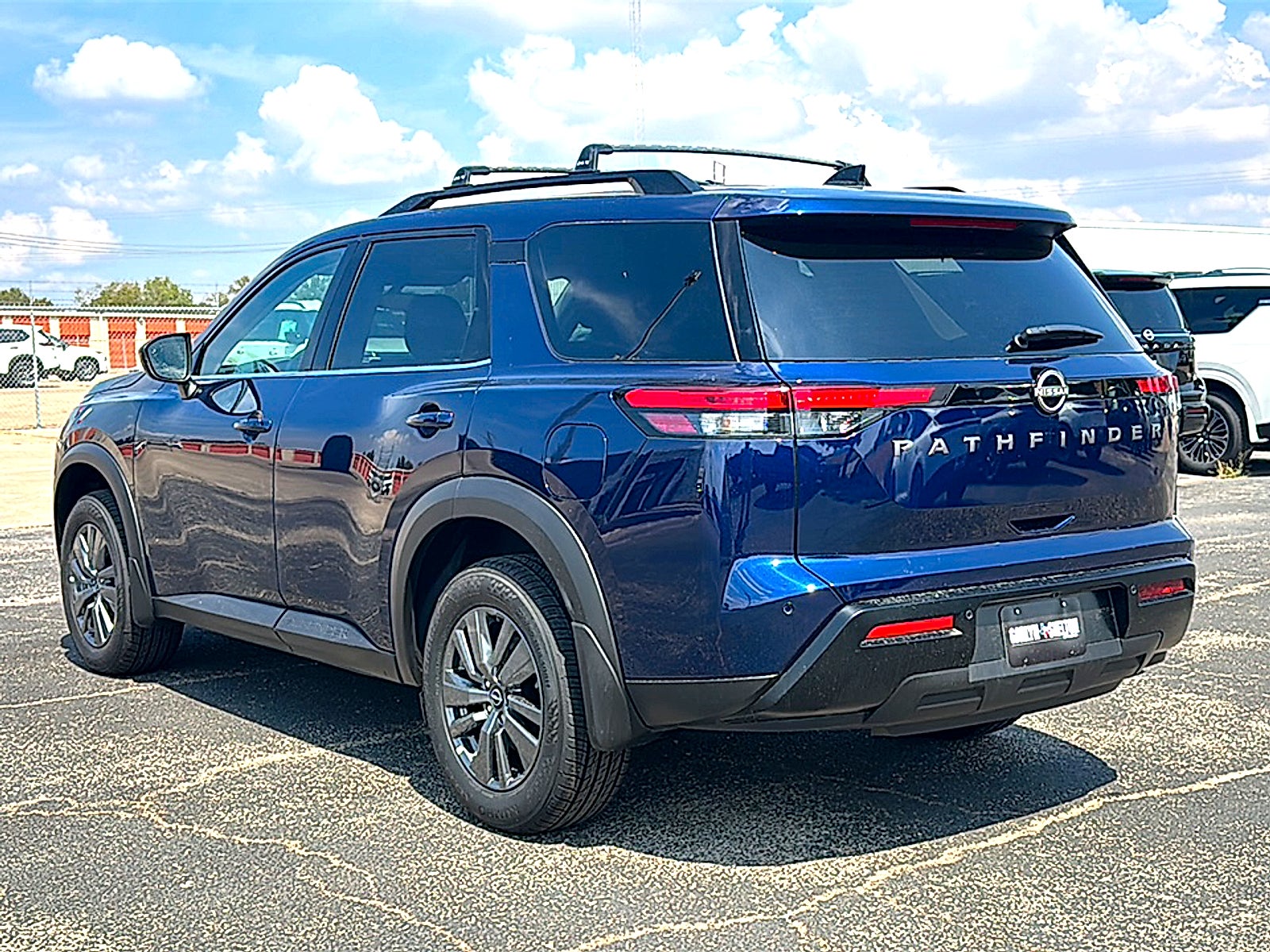 2026 Nissan Pathfinder SV