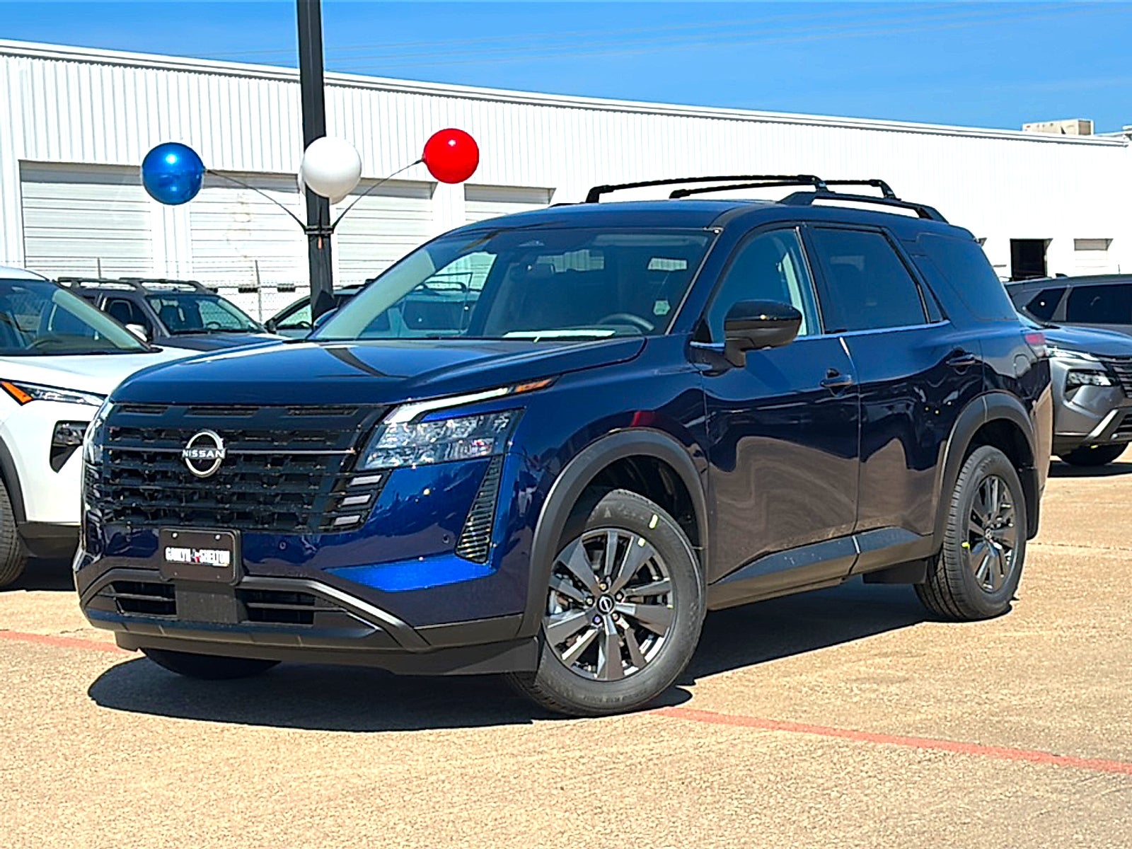 2026 Nissan Pathfinder SV