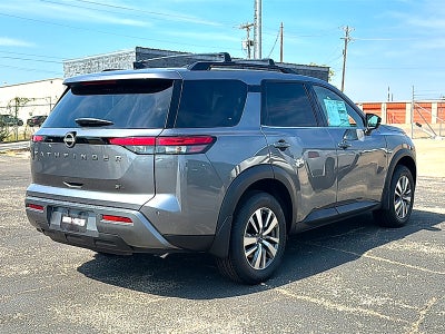 2026 Nissan Pathfinder SL