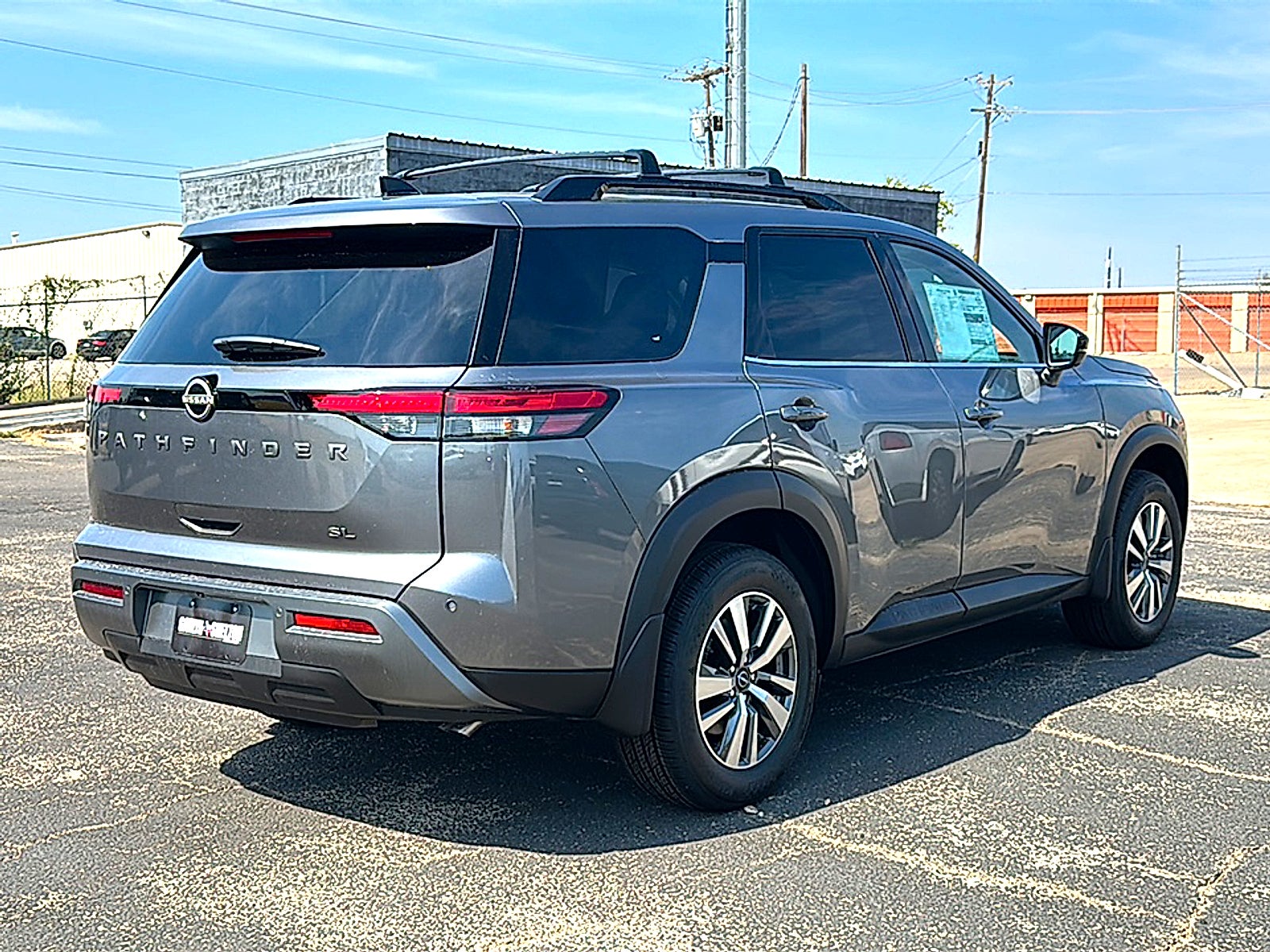 2026 Nissan Pathfinder SL