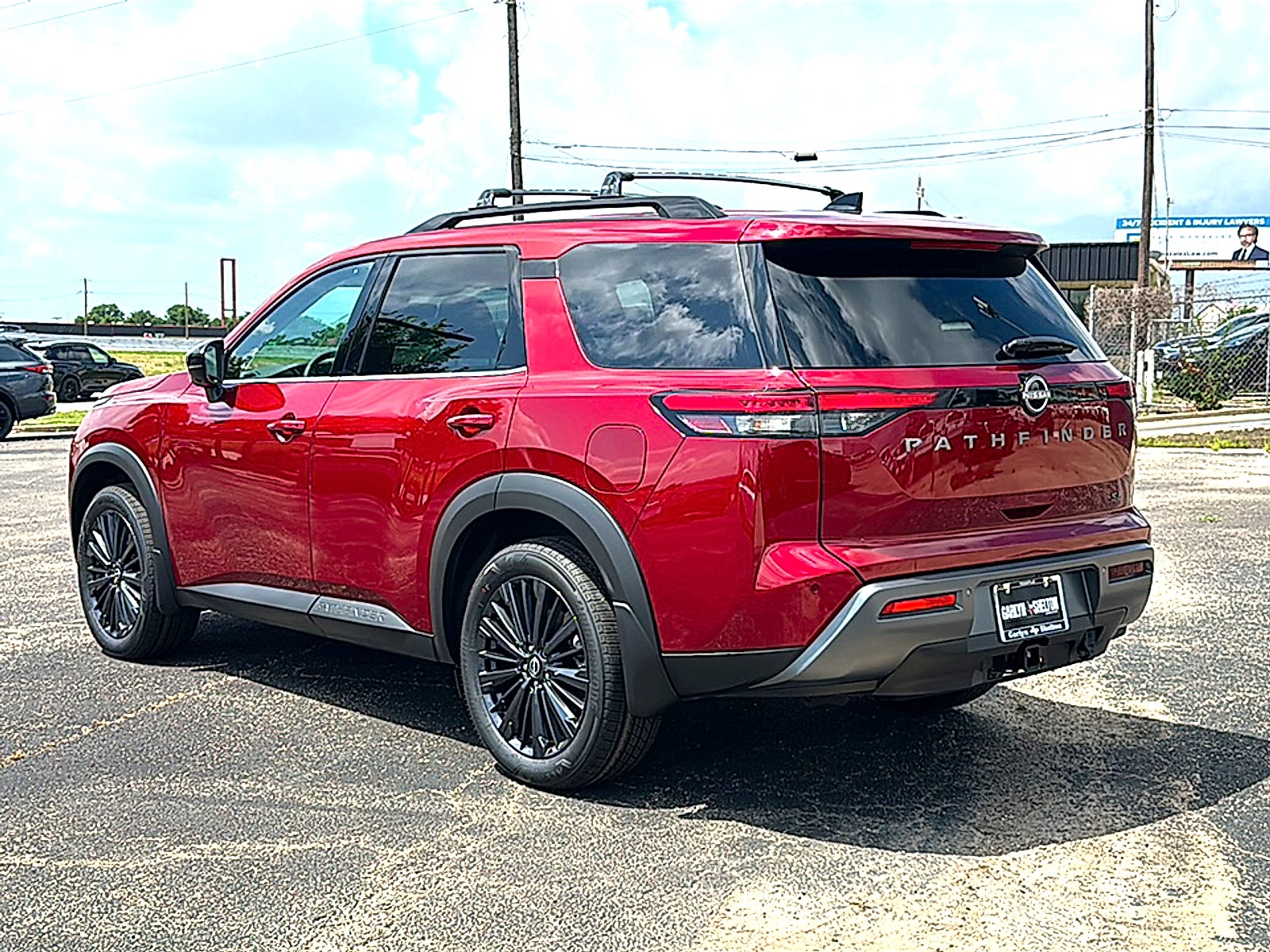 2026 Nissan Pathfinder SL
