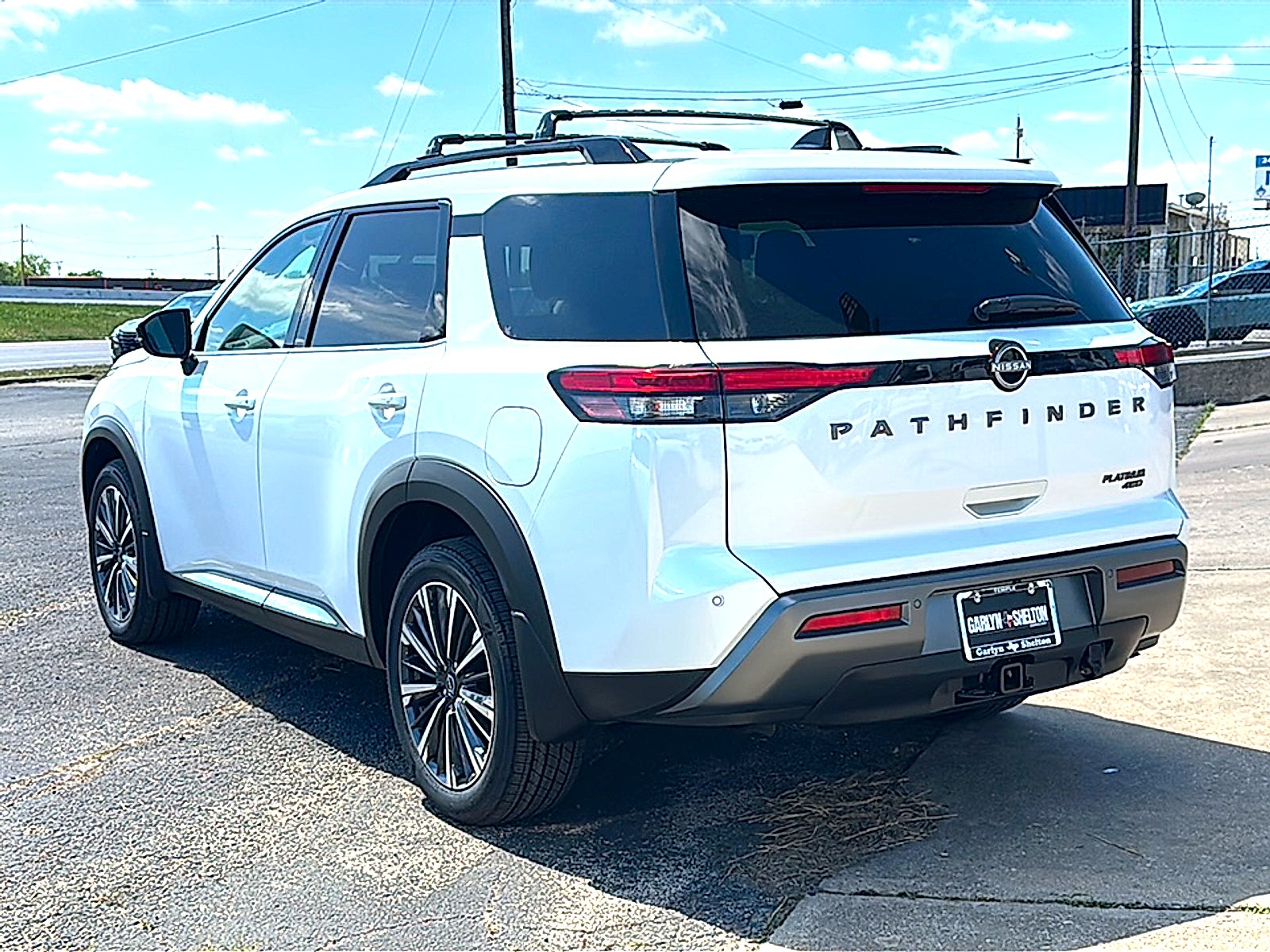 2026 Nissan Pathfinder Platinum