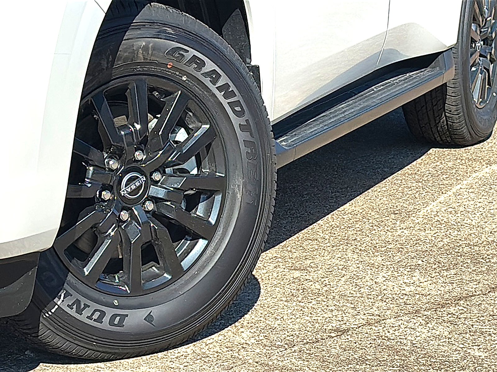 2025 Nissan Armada SV