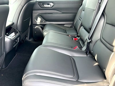 2026 Nissan Armada SV