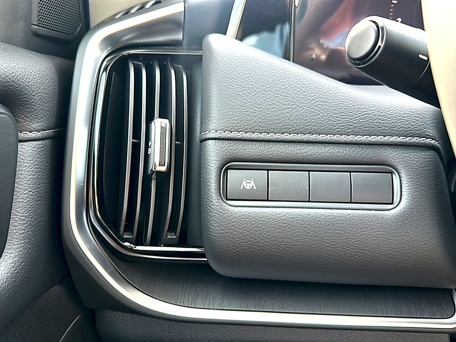 2026 Nissan Armada SV