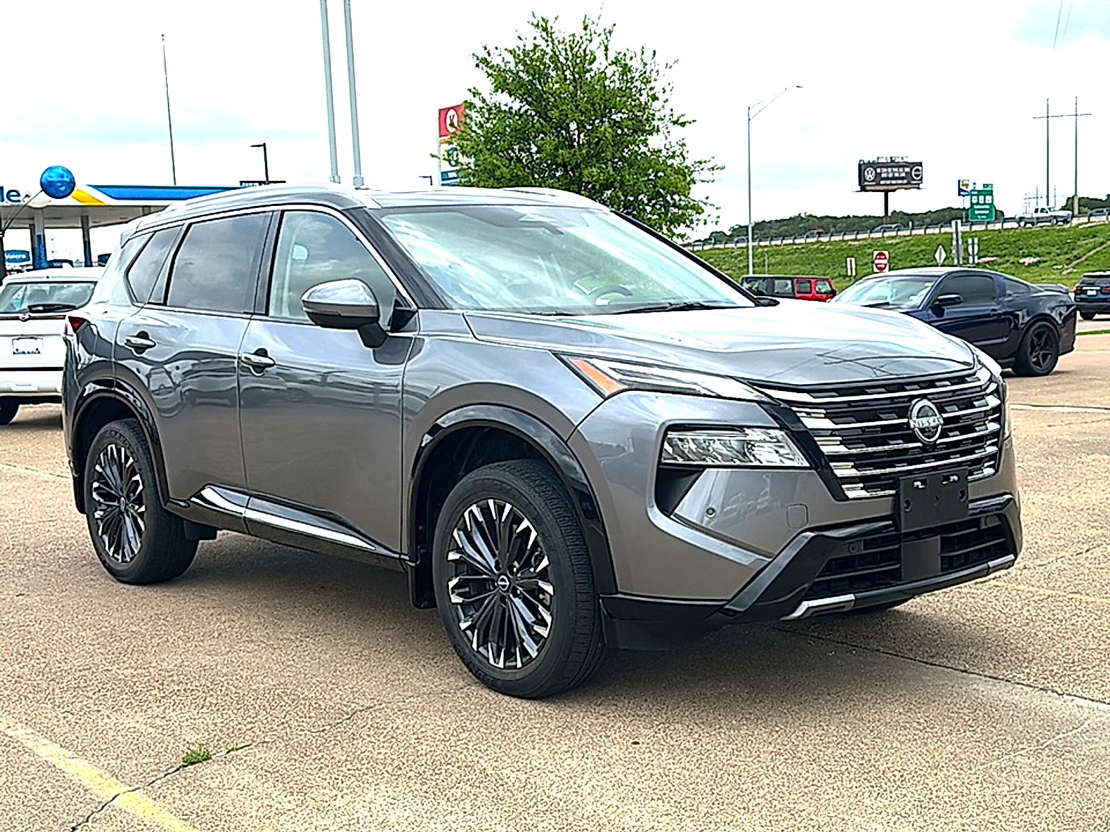 2025 Nissan Rogue Platinum