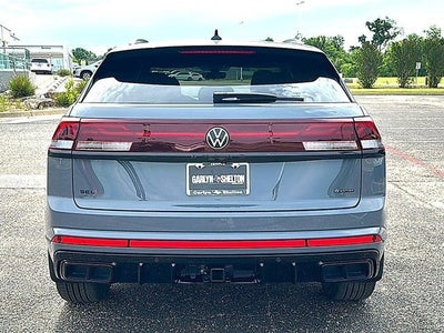 2026 Volkswagen Atlas Cross Sport 2.0T SEL R-Line Black