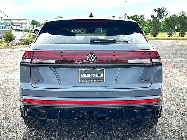 2026 Volkswagen Atlas Cross Sport 2.0T SEL R-Line Black