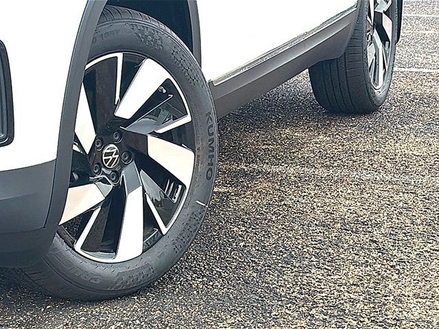 2026 Volkswagen Atlas Cross Sport 2.0T SEL