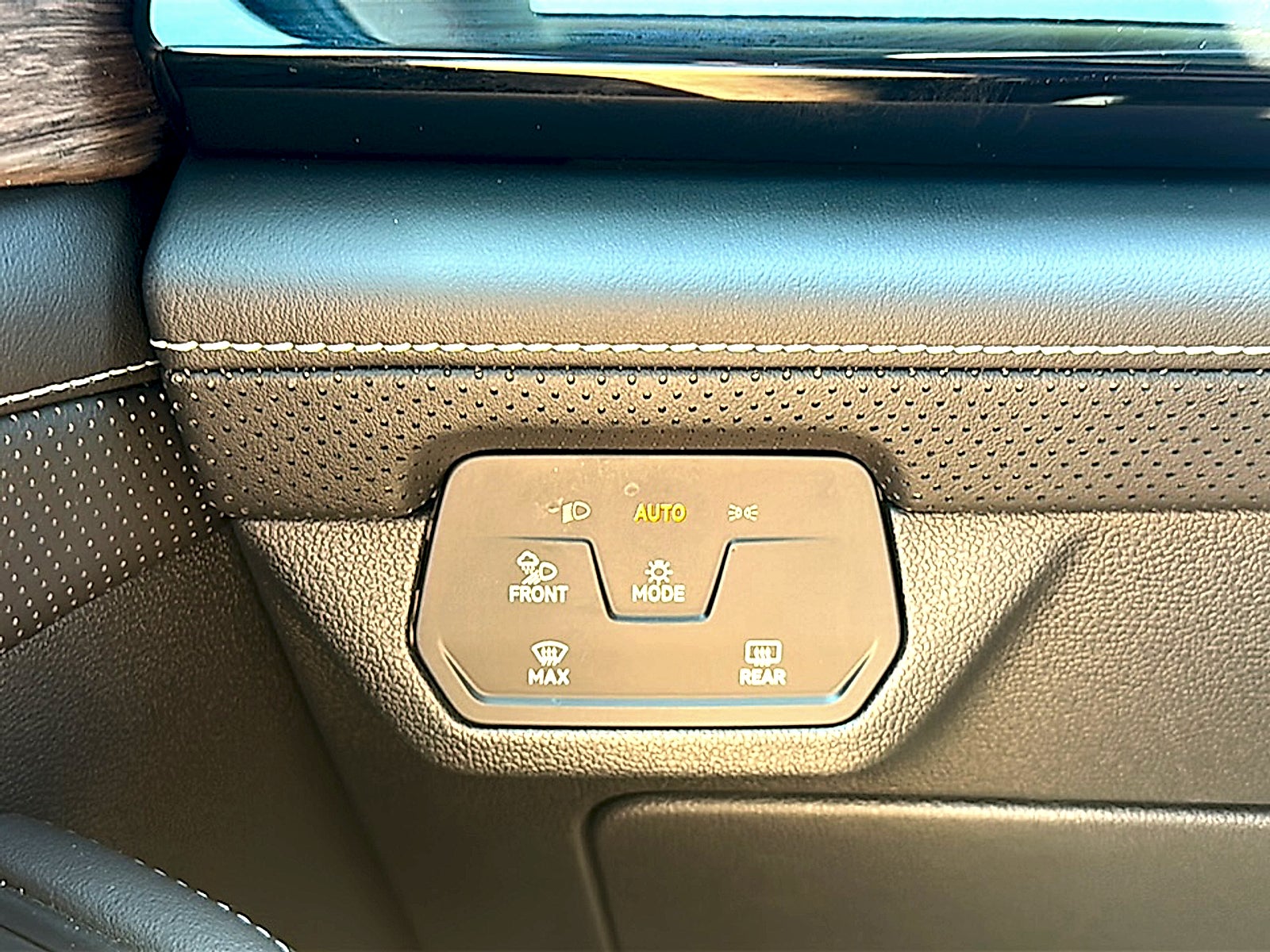 2026 Volkswagen Atlas SEL