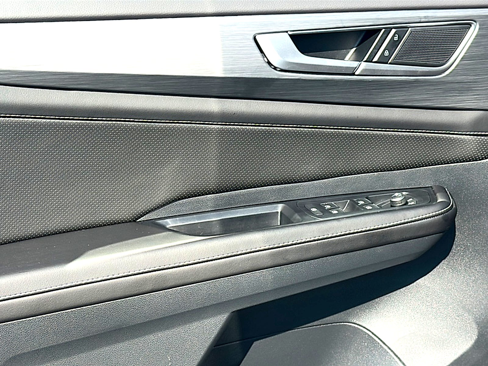 2026 Volkswagen Atlas Cross Sport SE