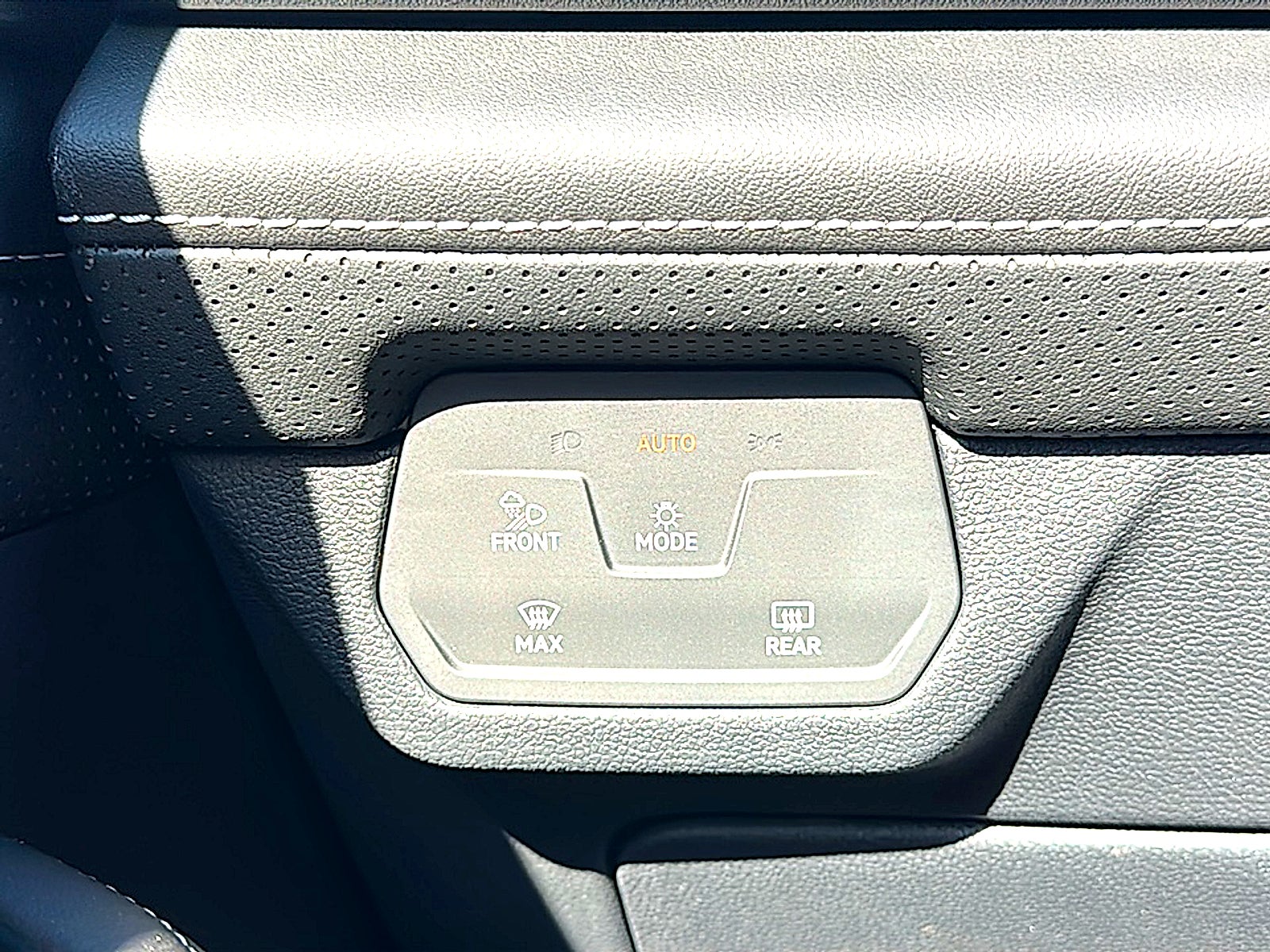 2026 Volkswagen Atlas Cross Sport SE