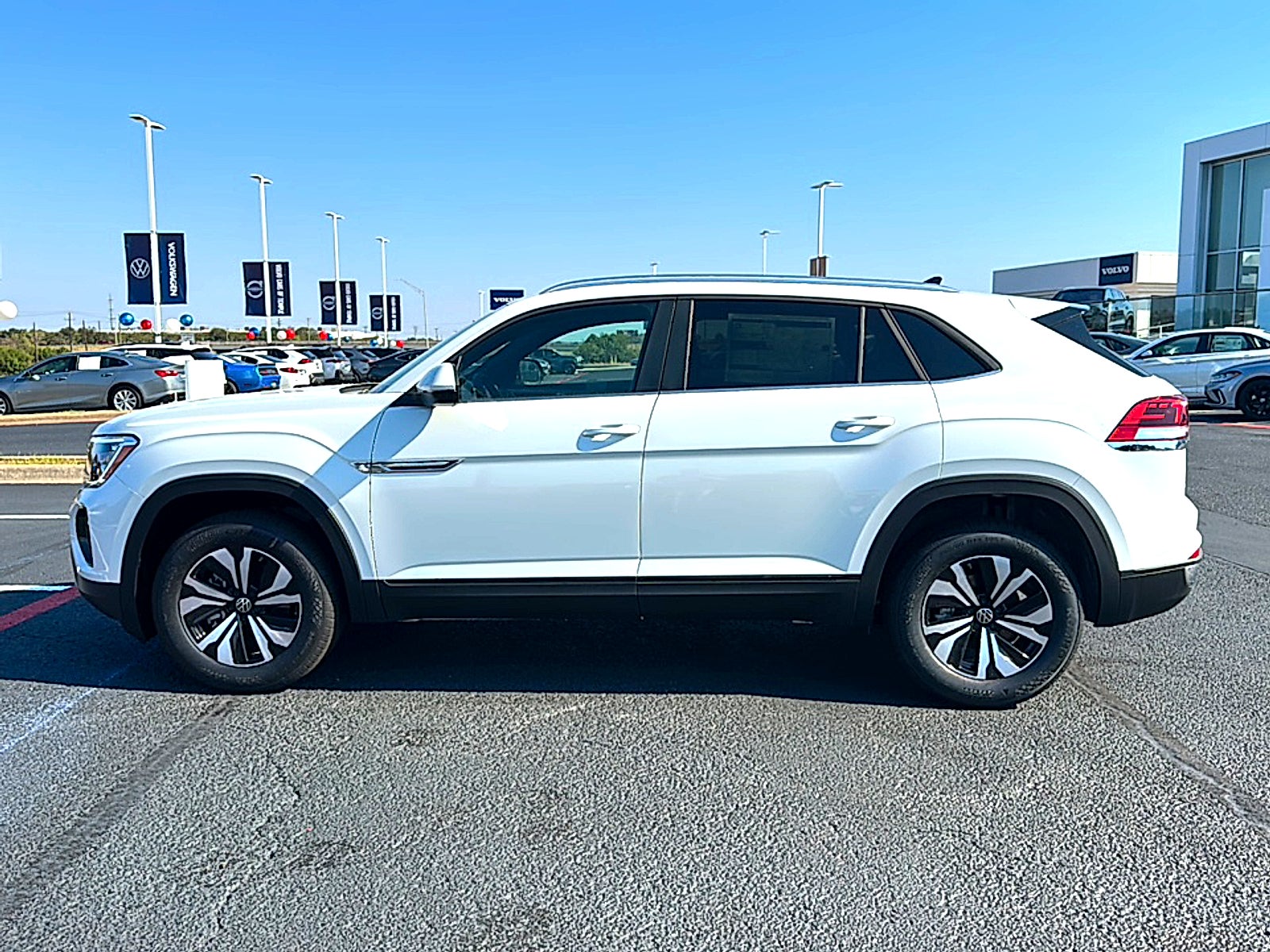2026 Volkswagen Atlas Cross Sport SE