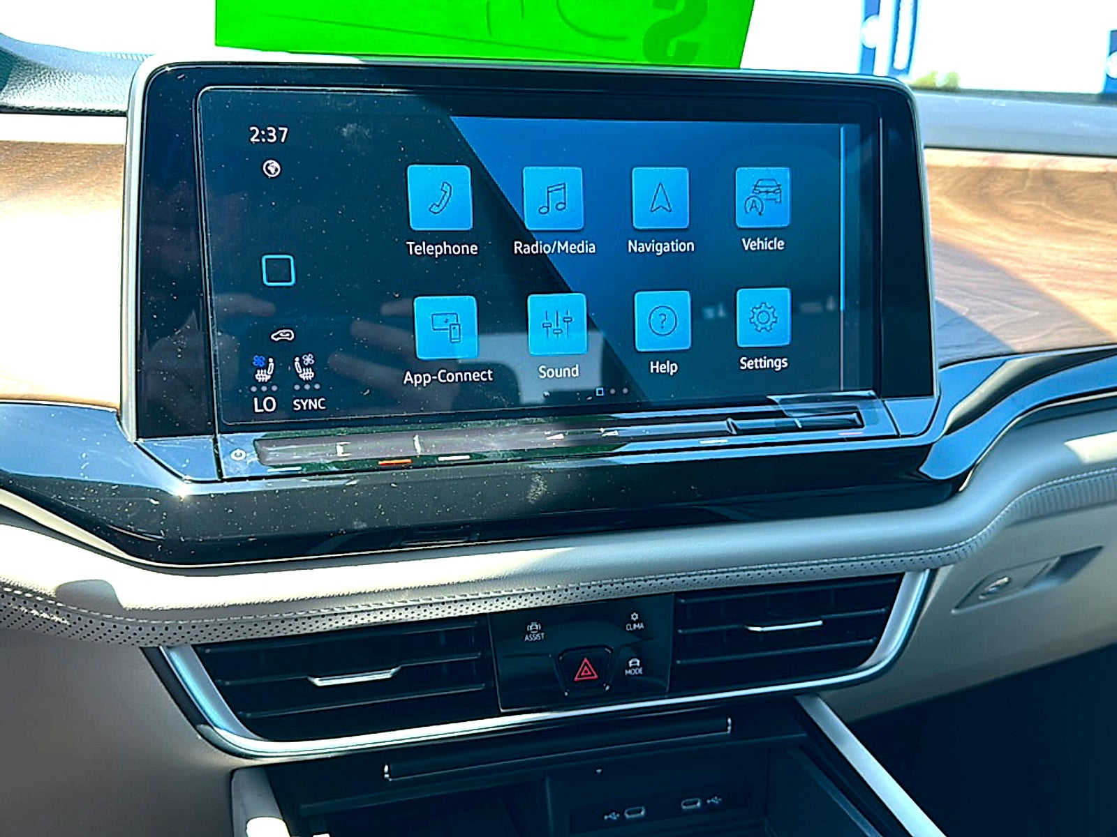 2026 Volkswagen Atlas SE