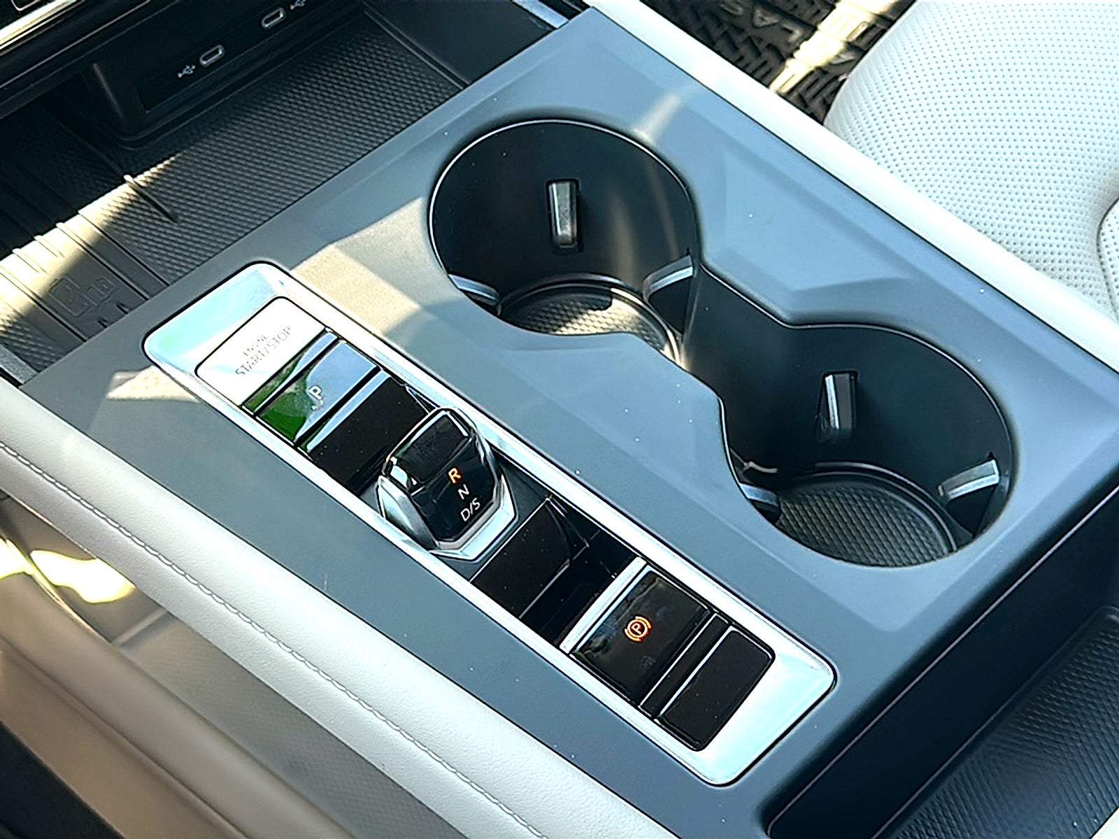 2026 Volkswagen Atlas SE