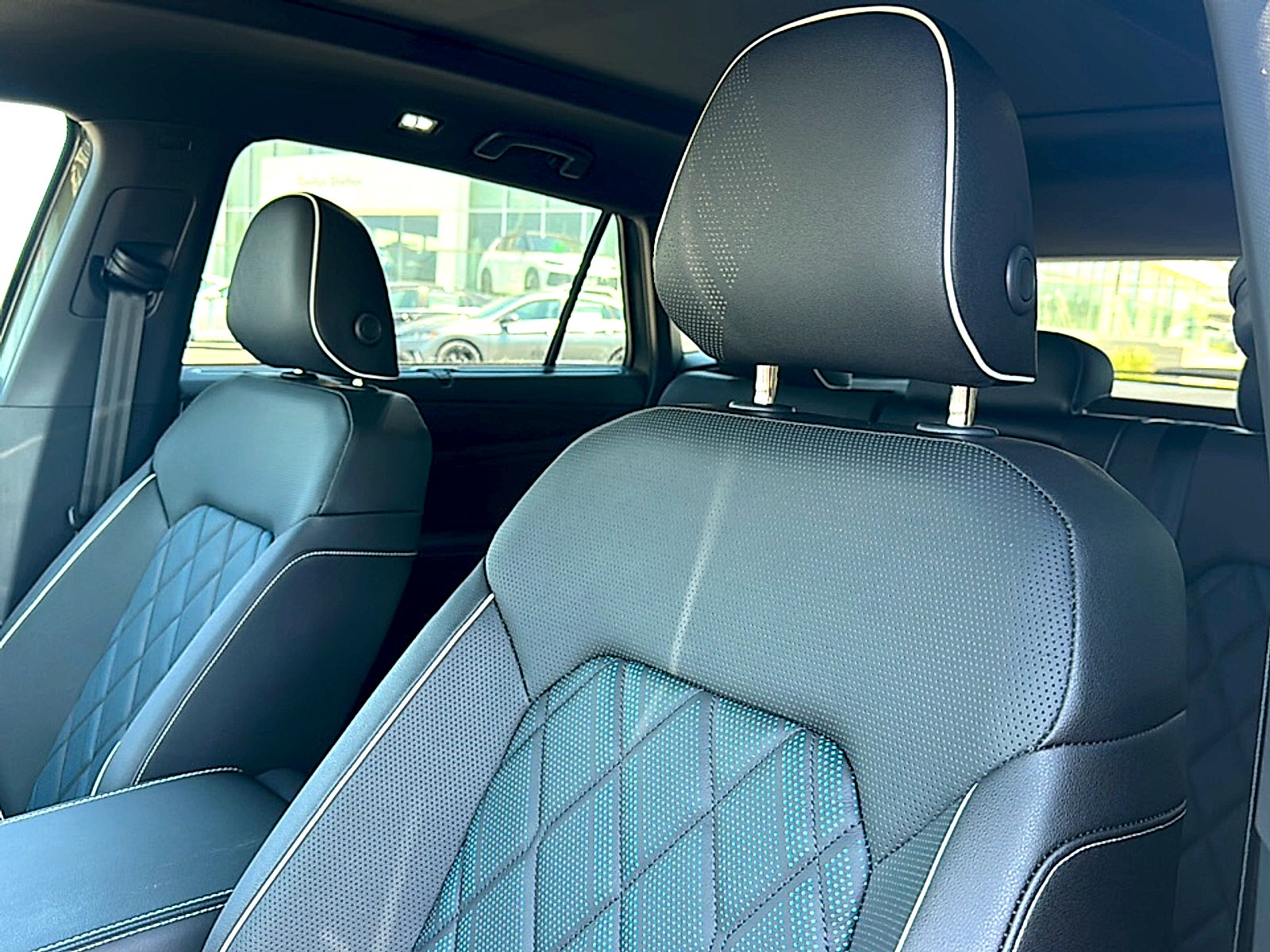2026 Volkswagen Atlas Cross Sport SEL Premium R-Line