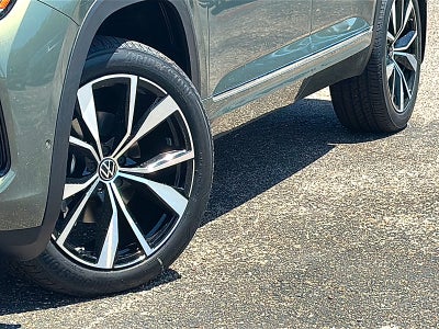 2026 Volkswagen Atlas Cross Sport SEL Premium R-Line