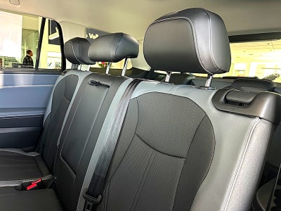 2027 Volkswagen Atlas SE w/Technology