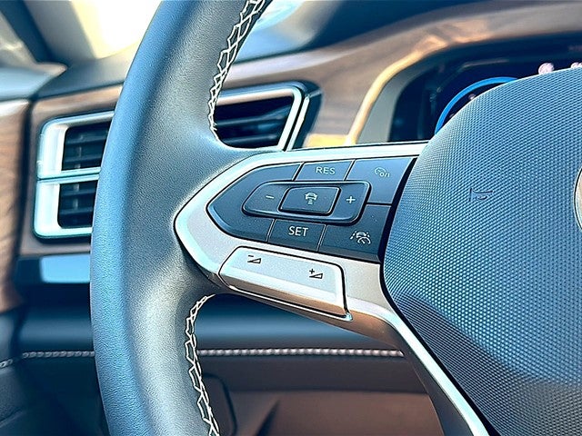 2026 Volkswagen Atlas 2.0T SE w/ Technology