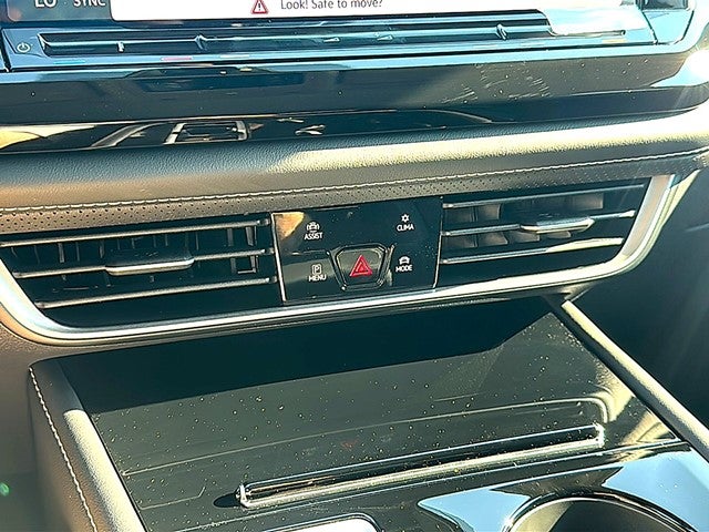 2026 Volkswagen Atlas 2.0T SE w/ Technology