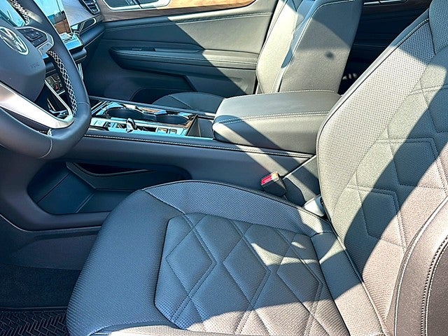 2026 Volkswagen Atlas 2.0T SE w/ Technology