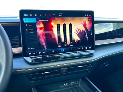 2027 Volkswagen Atlas SE w/Technology