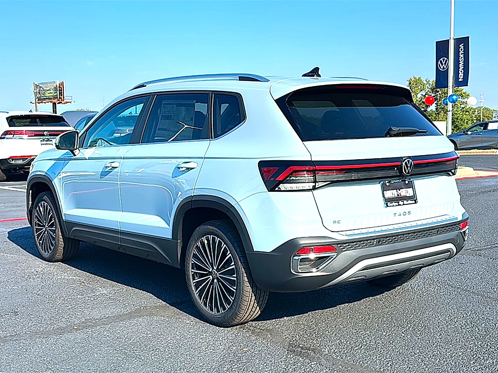 2027 Volkswagen Taos SE