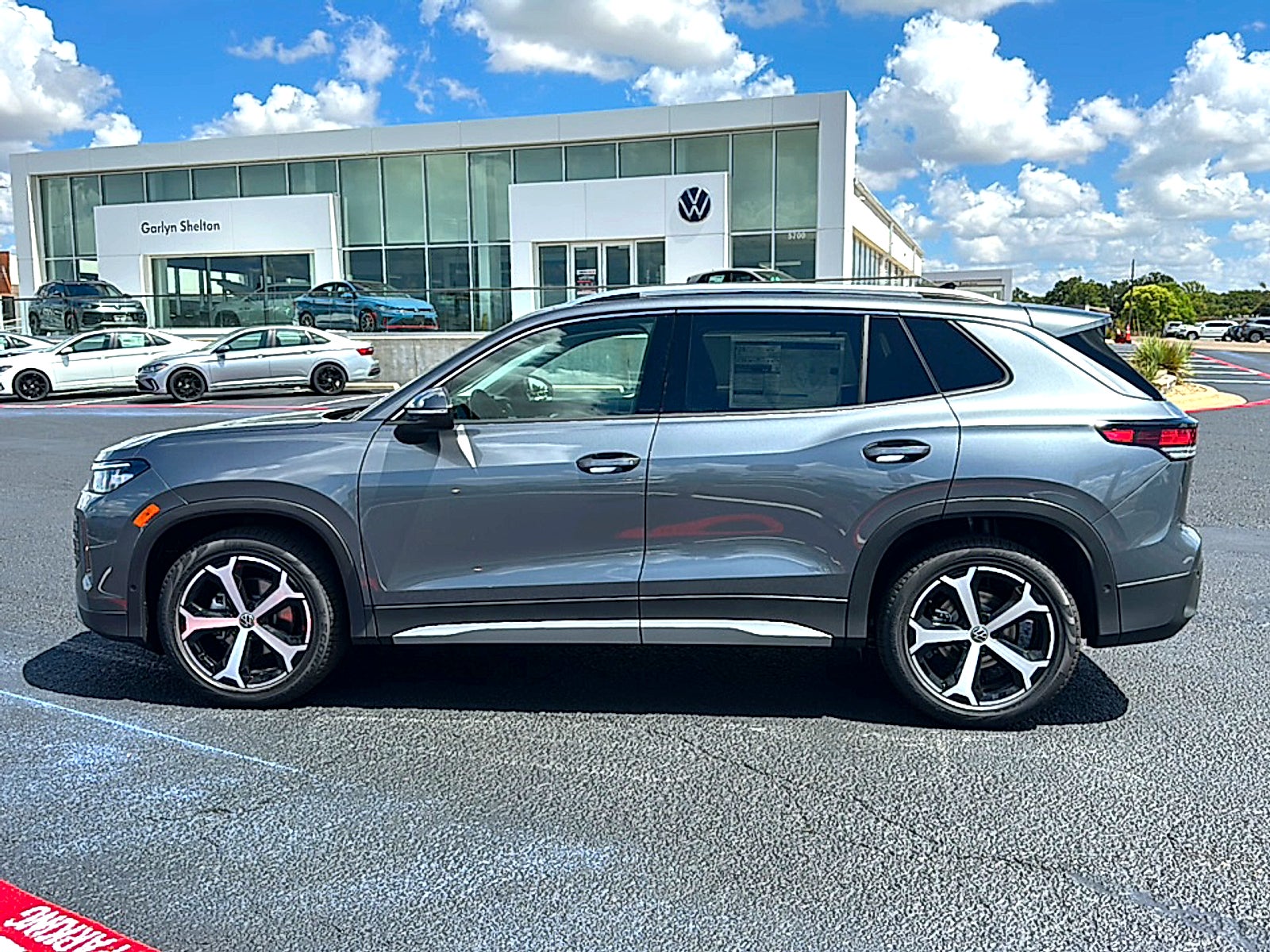 2026 Volkswagen Tiguan SE