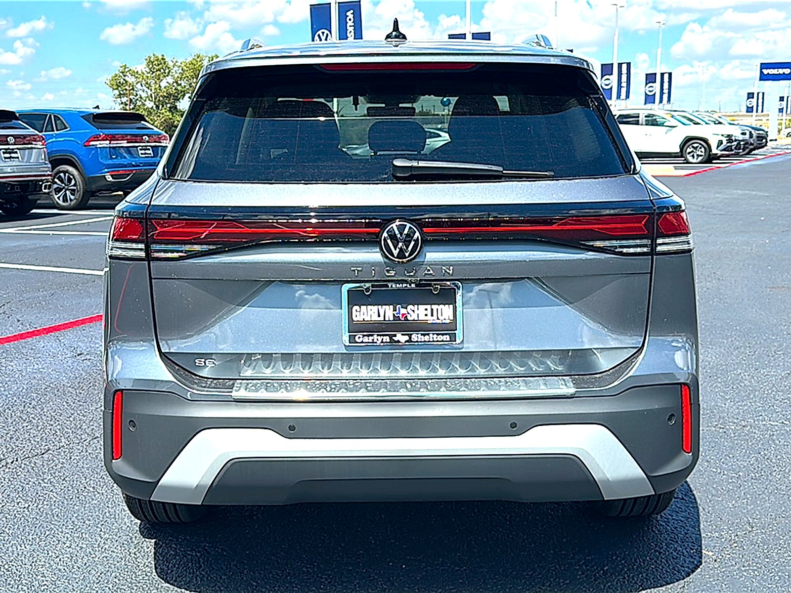 2026 Volkswagen Tiguan SE