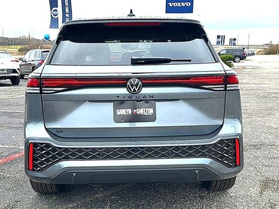 2026 Volkswagen Tiguan 2.0T SE R-Line Black