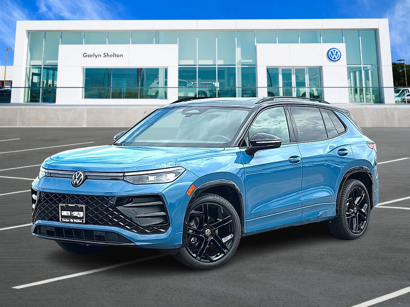 2026 Volkswagen Tiguan 2.0T SE R-Line Black