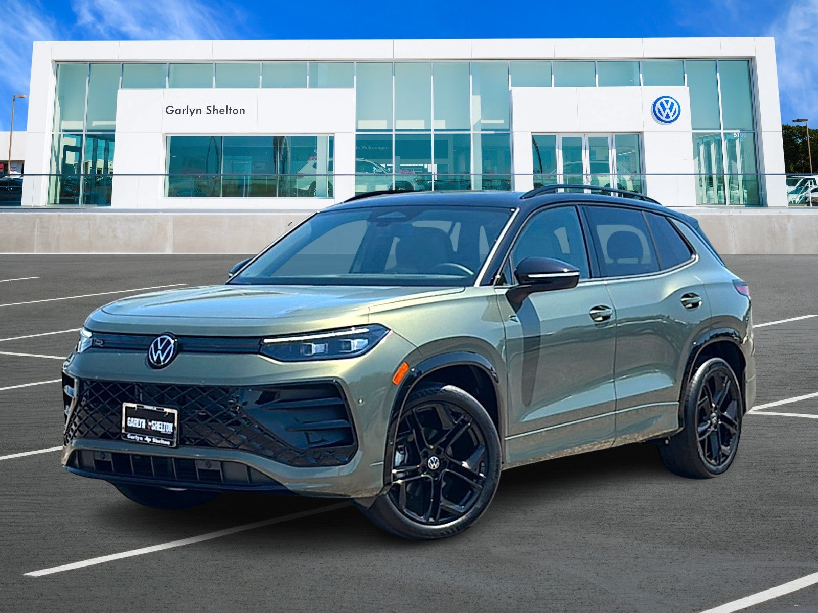 2026 Volkswagen Tiguan SE R-Line Black