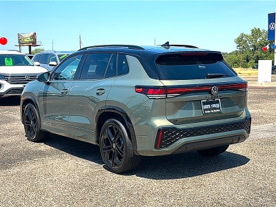 2026 Volkswagen Tiguan SE R-Line Black